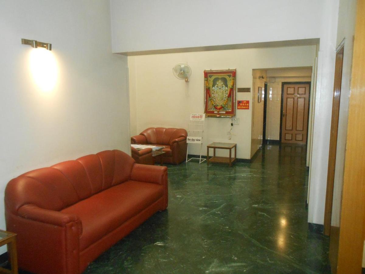Pooja International Nashik Hotel Екстериор снимка