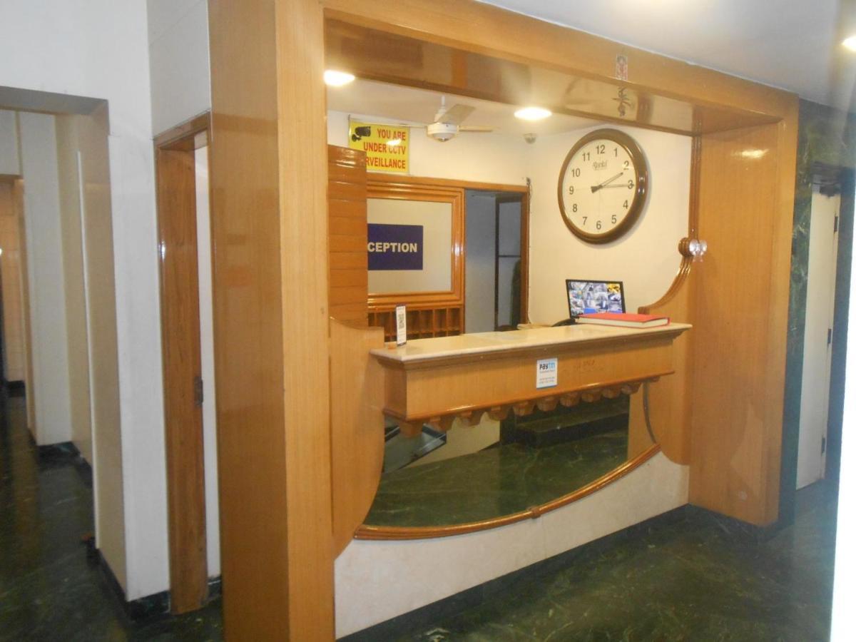 Pooja International Nashik Hotel Екстериор снимка