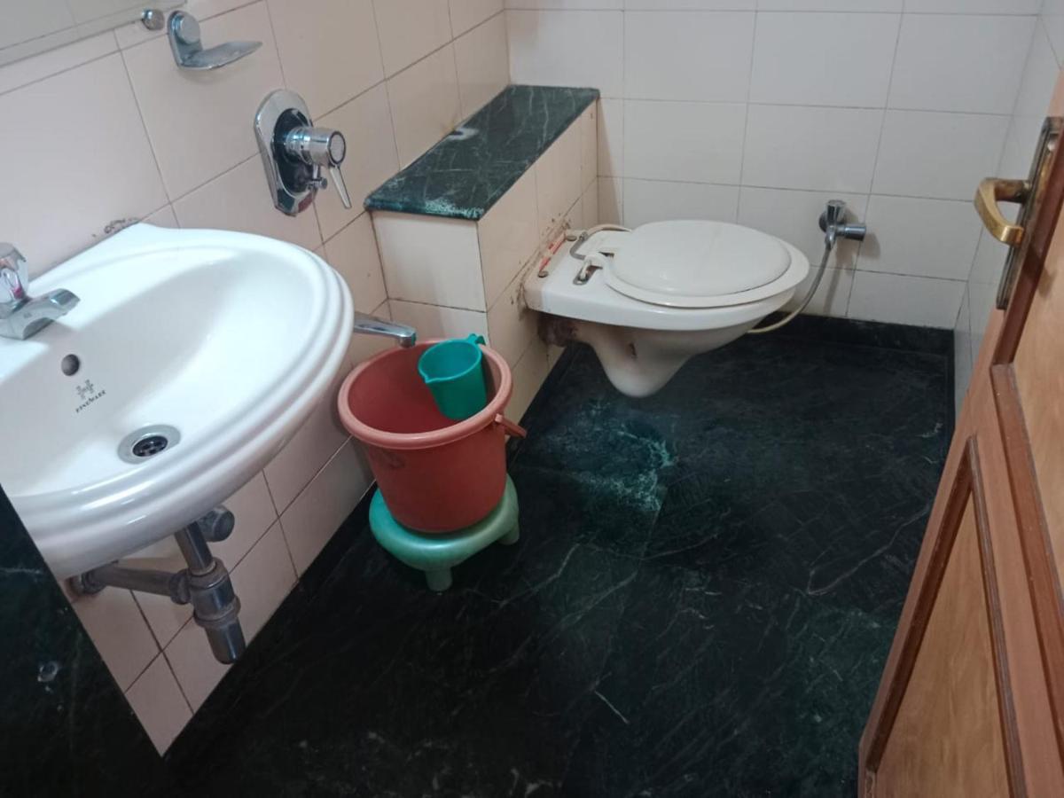 Pooja International Nashik Hotel Екстериор снимка