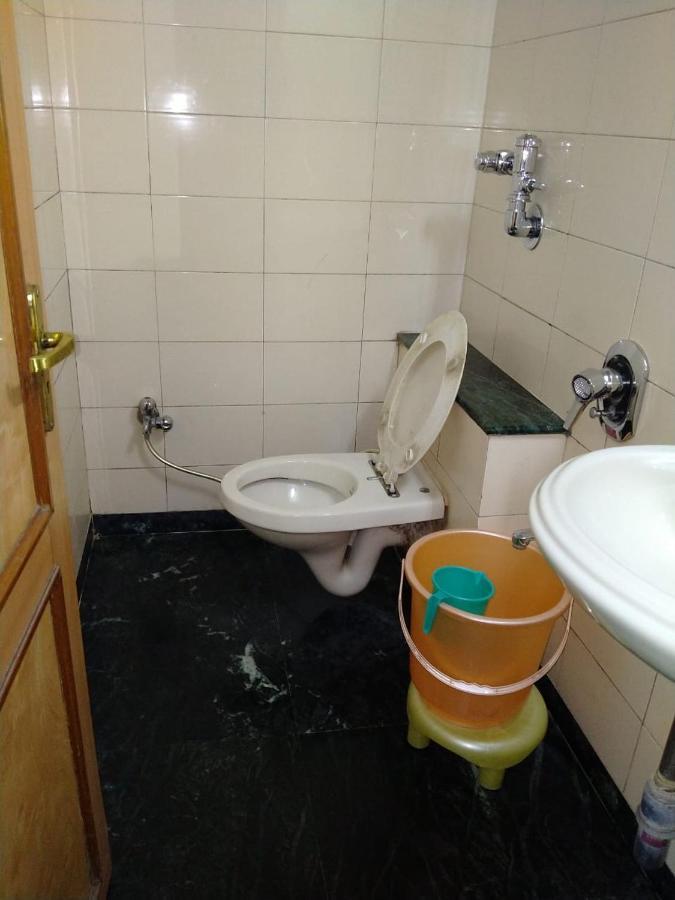 Pooja International Nashik Hotel Екстериор снимка