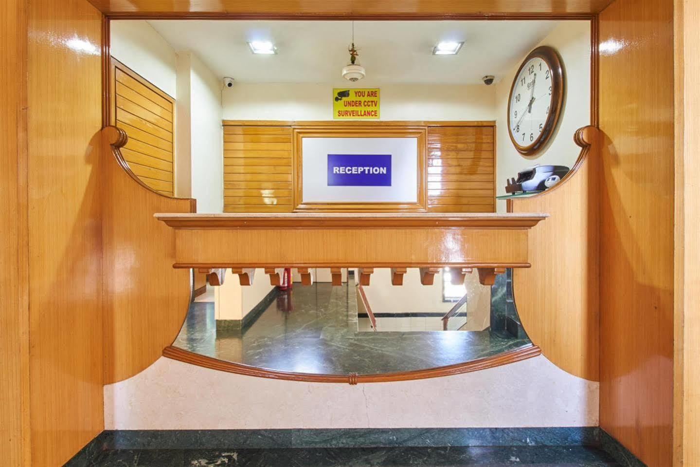 Pooja International Nashik Hotel Екстериор снимка